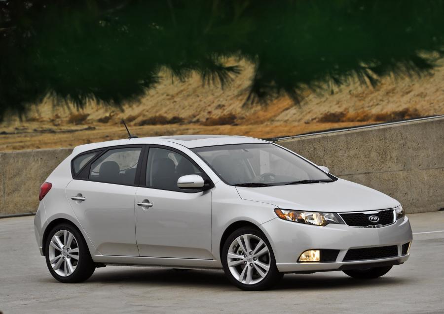  Kia Forte 5-Door 2011 года  (фото 54 из 89)